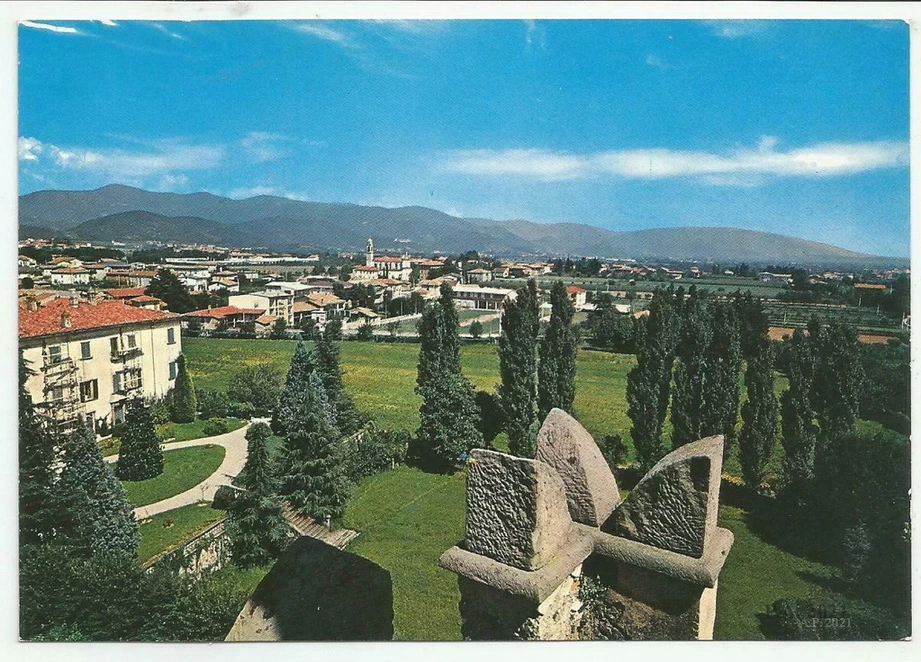 Villa e Contrada di sotto dal Castello
